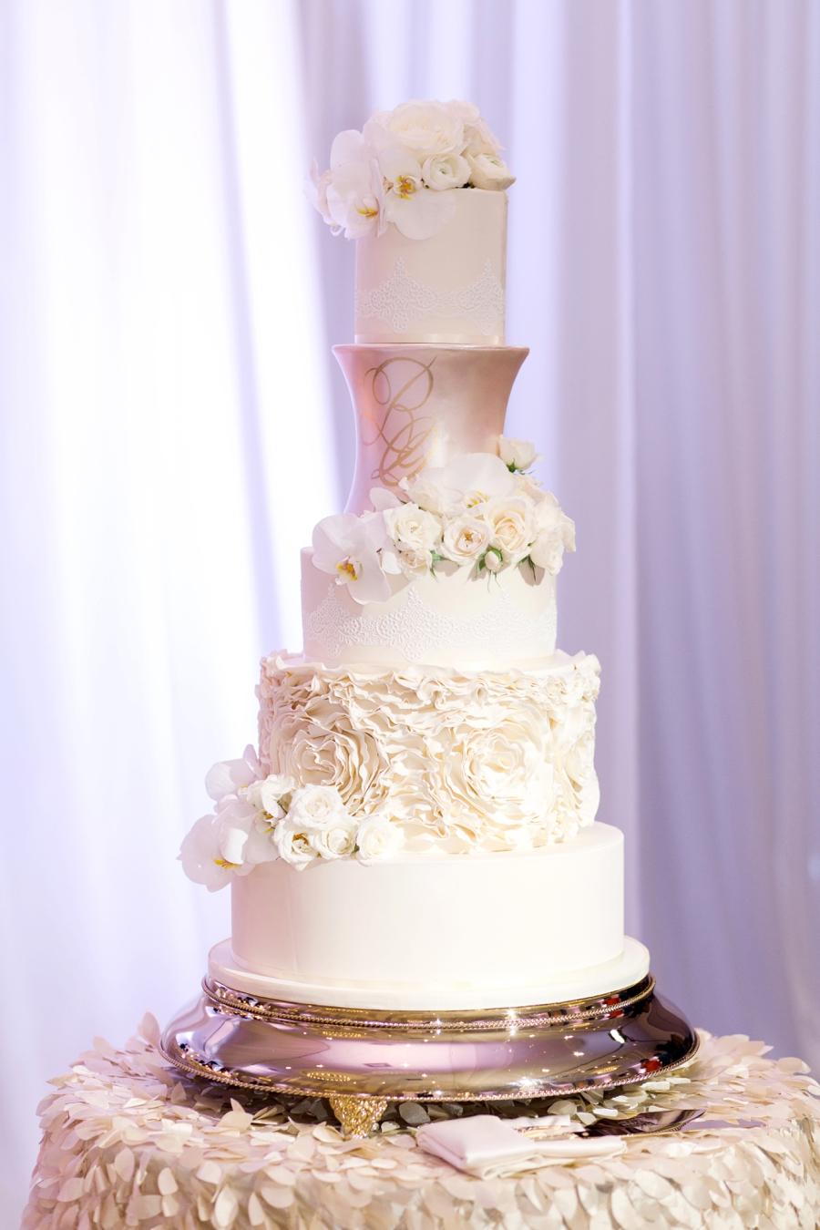 Blush & White Luxe Miami Wedding via TheELD.com