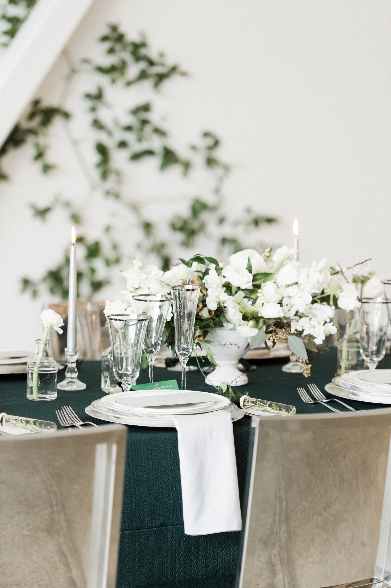 Sophisticated & Modern Green Wedding Ideas via TheELD.com