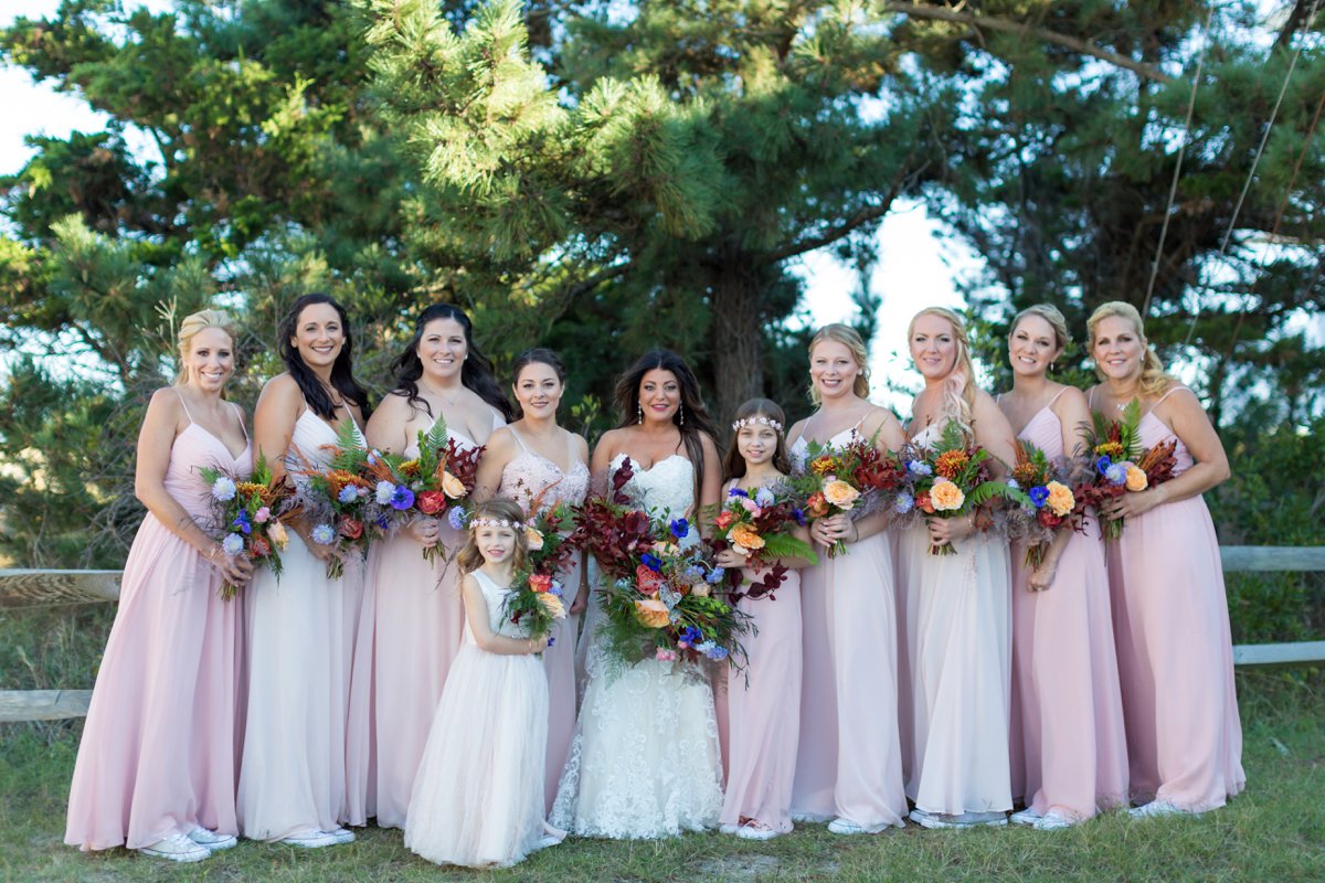 A Colorful Fall New Jersey Wedding via TheELD.com