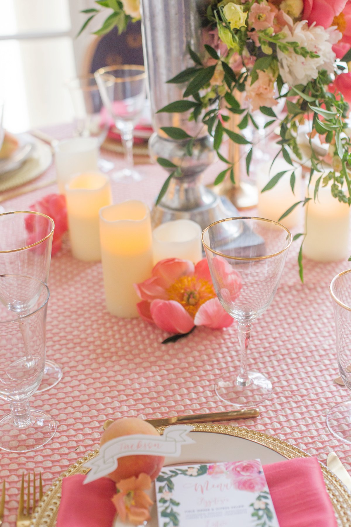 Romantic & Elegant Peach & Coral Wedding Ideas via TheELD.com