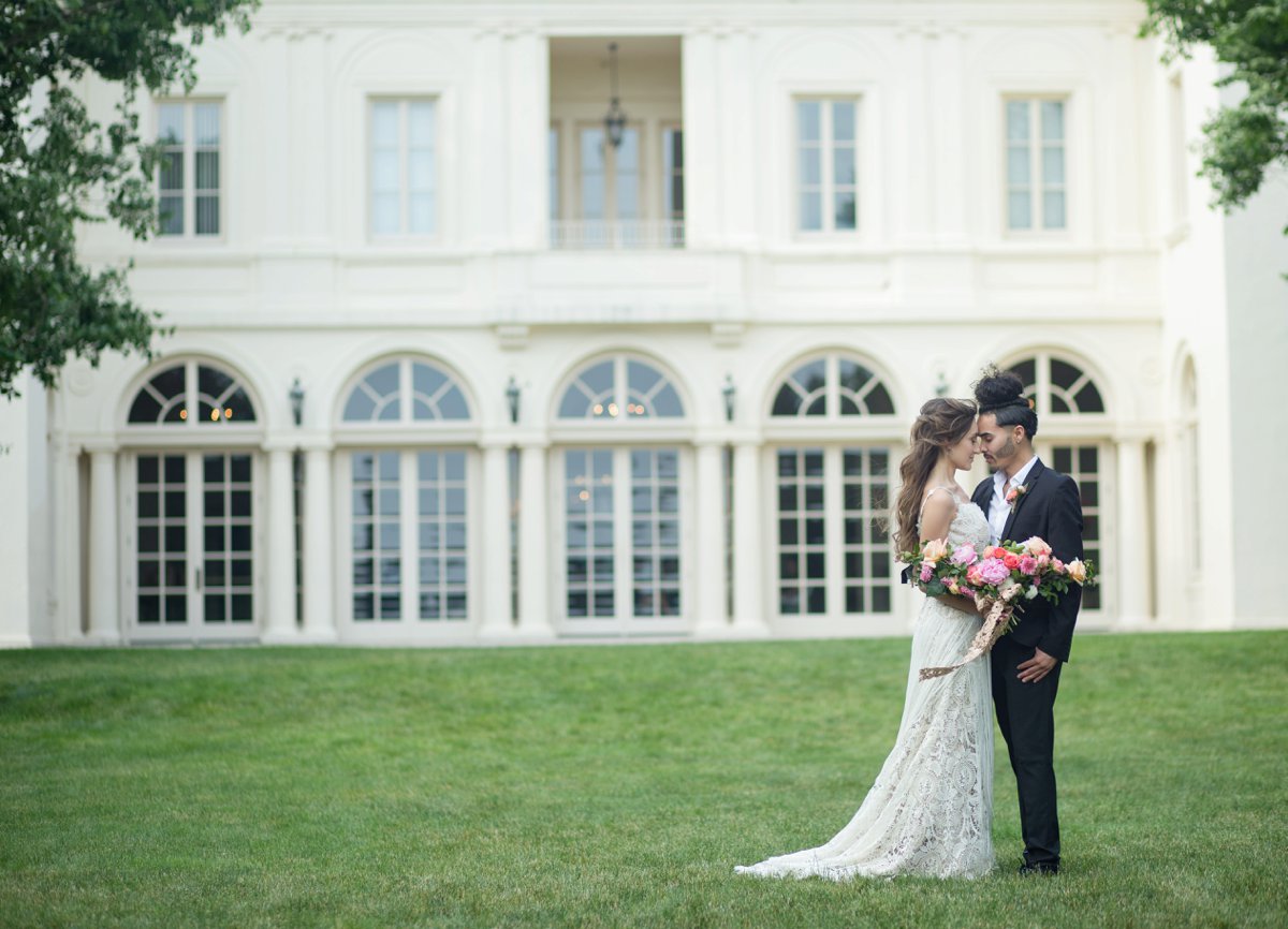 Romantic & Elegant Peach & Coral Wedding Ideas via TheELD.com