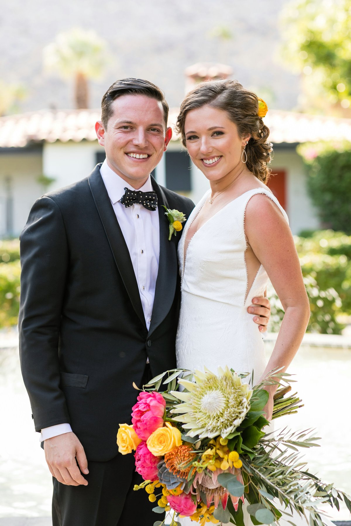 Vibrant Jungle Inspired Palm Springs Wedding via TheELD.com