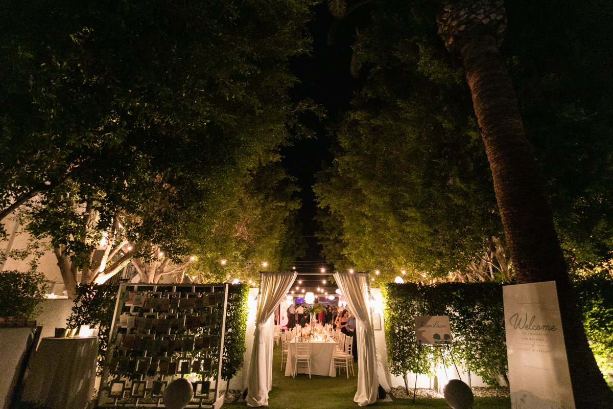 Vibrant Jungle Inspired Palm Springs Wedding via TheELD.com