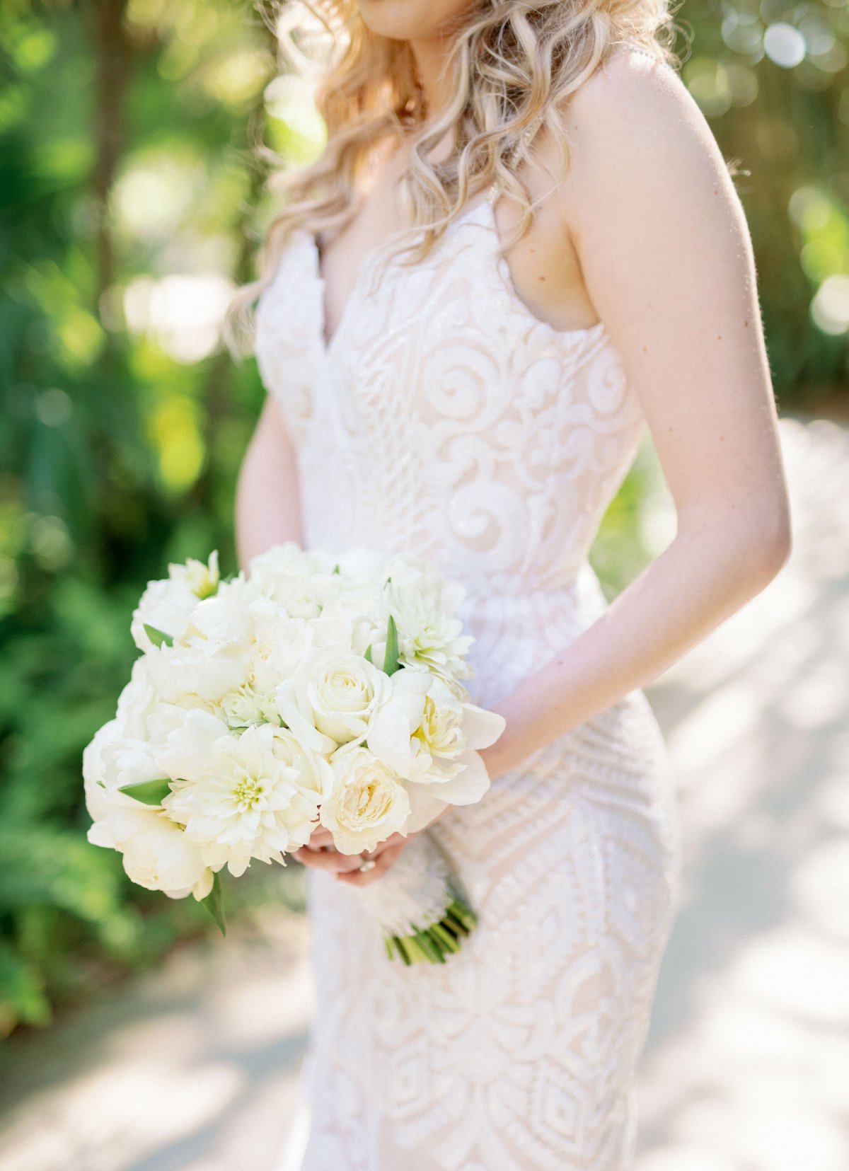 A White Modern Romantic Sarasota Wedding via TheELD.com