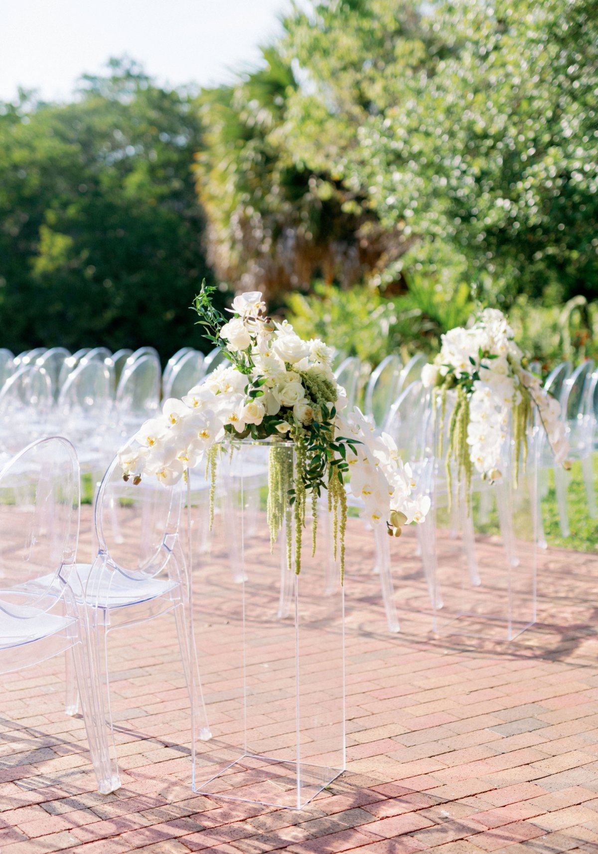 A White Modern Romantic Sarasota Wedding via TheELD.com