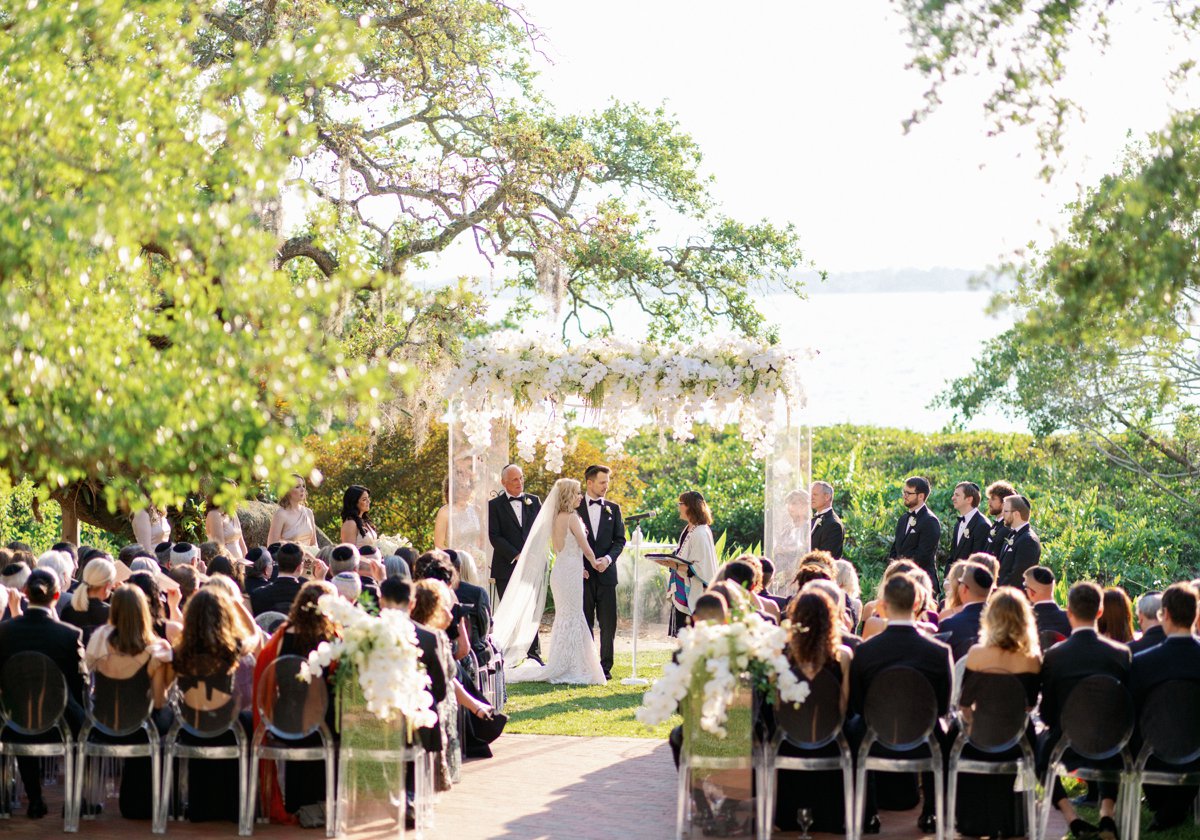 A White Modern Romantic Sarasota Wedding via TheELD.com