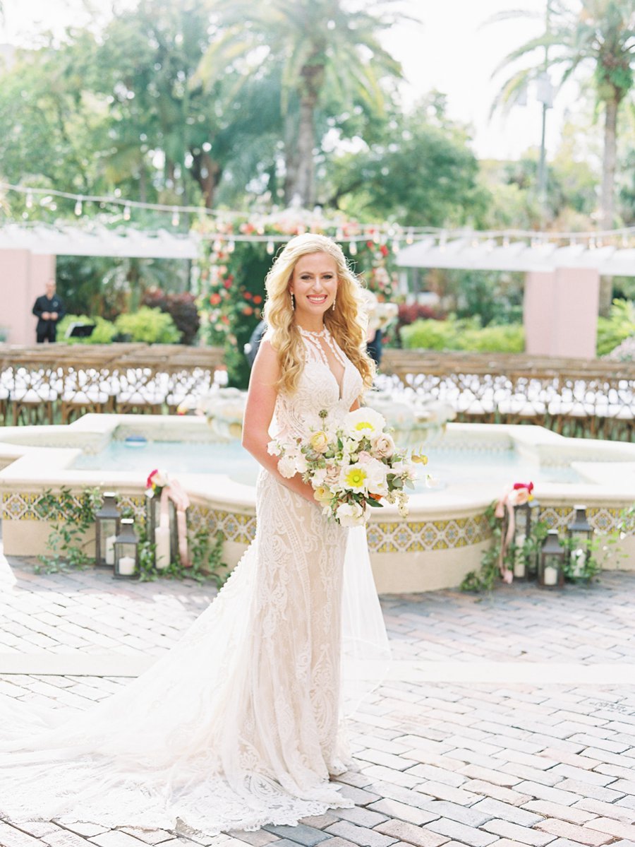 An Elegant Floral Filled Florida Wedding via TheELD.com