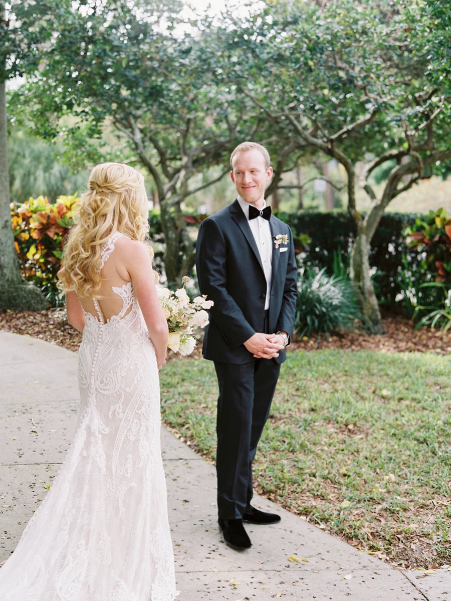 An Elegant Floral Filled Florida Wedding via TheELD.com