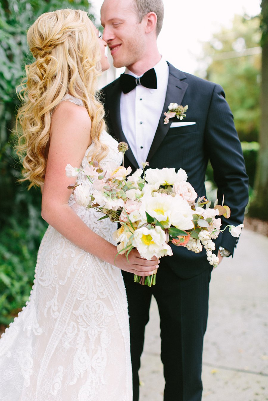 An Elegant Floral Filled Florida Wedding via TheELD.com