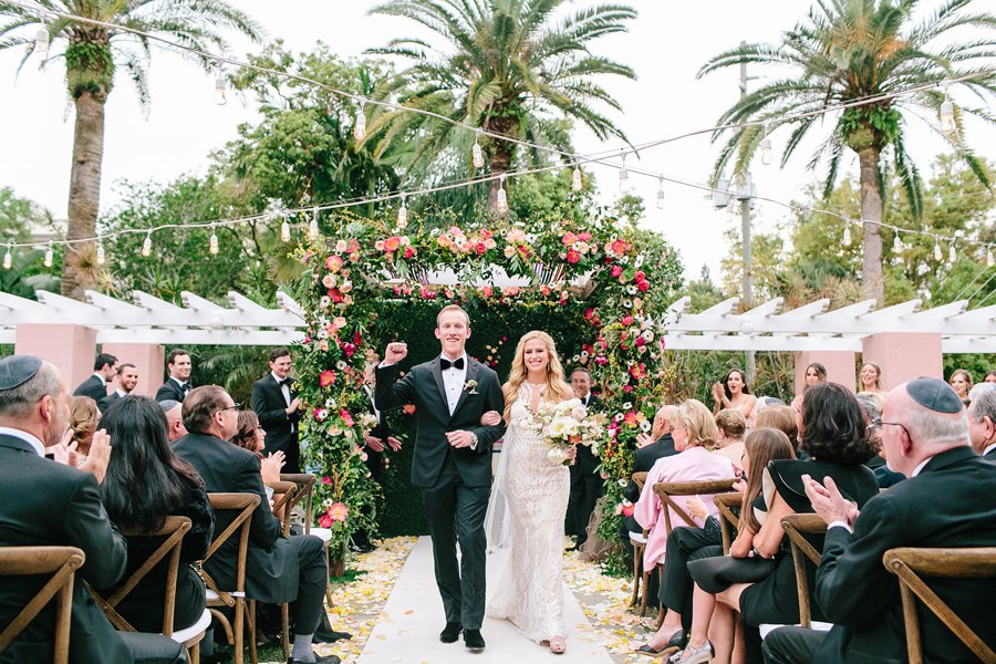 An Elegant Floral Filled Florida Wedding via TheELD.com