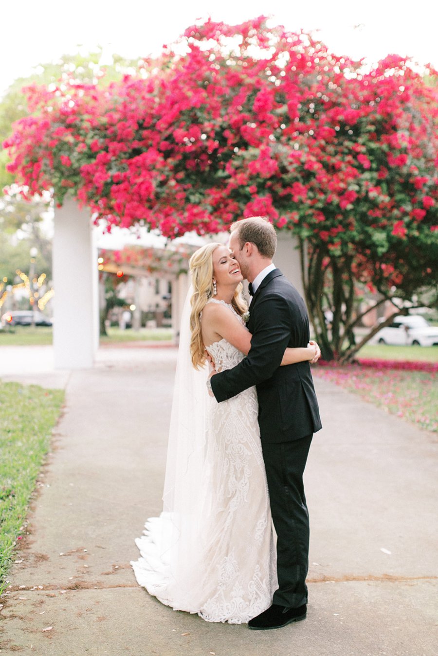 An Elegant Floral Filled Florida Wedding via TheELD.com