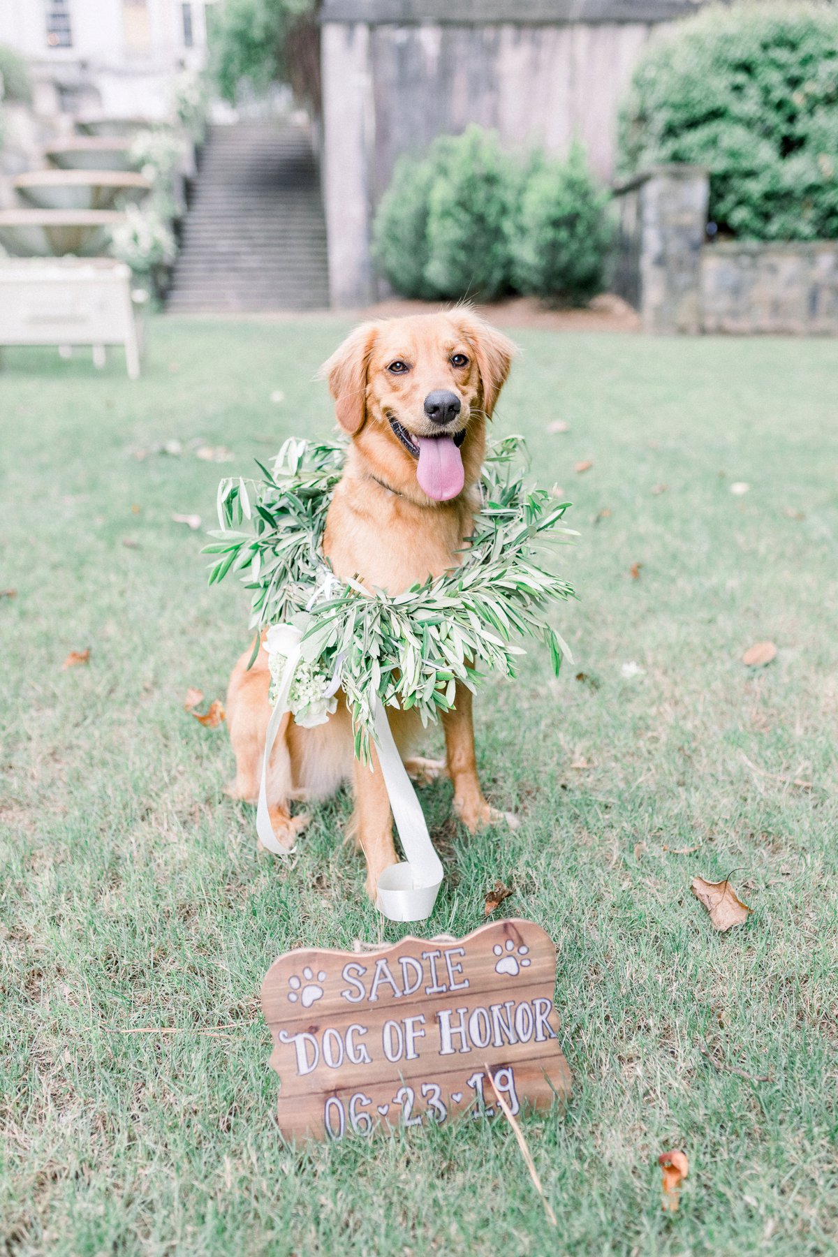 Vintage Elegant Red Wedding Ideas via TheELD.com