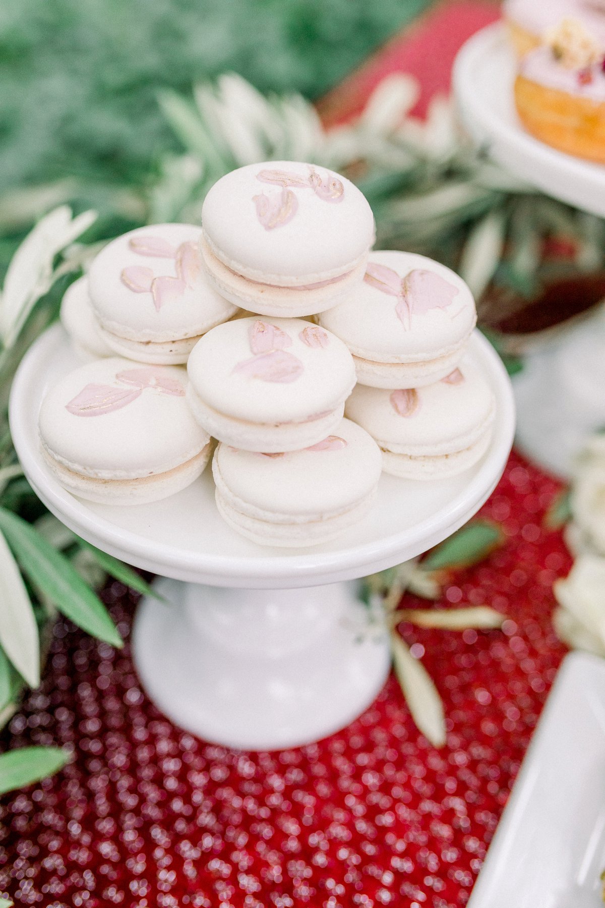 Vintage Elegant Red Wedding Ideas via TheELD.com