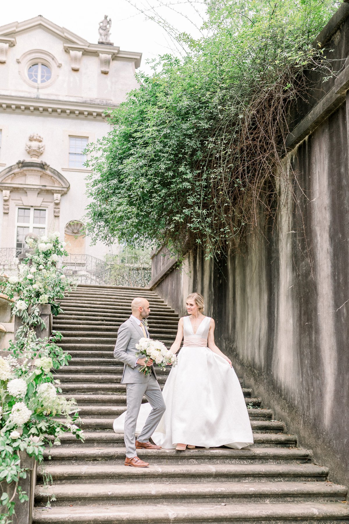 Vintage Elegant Red Wedding Ideas via TheELD.com