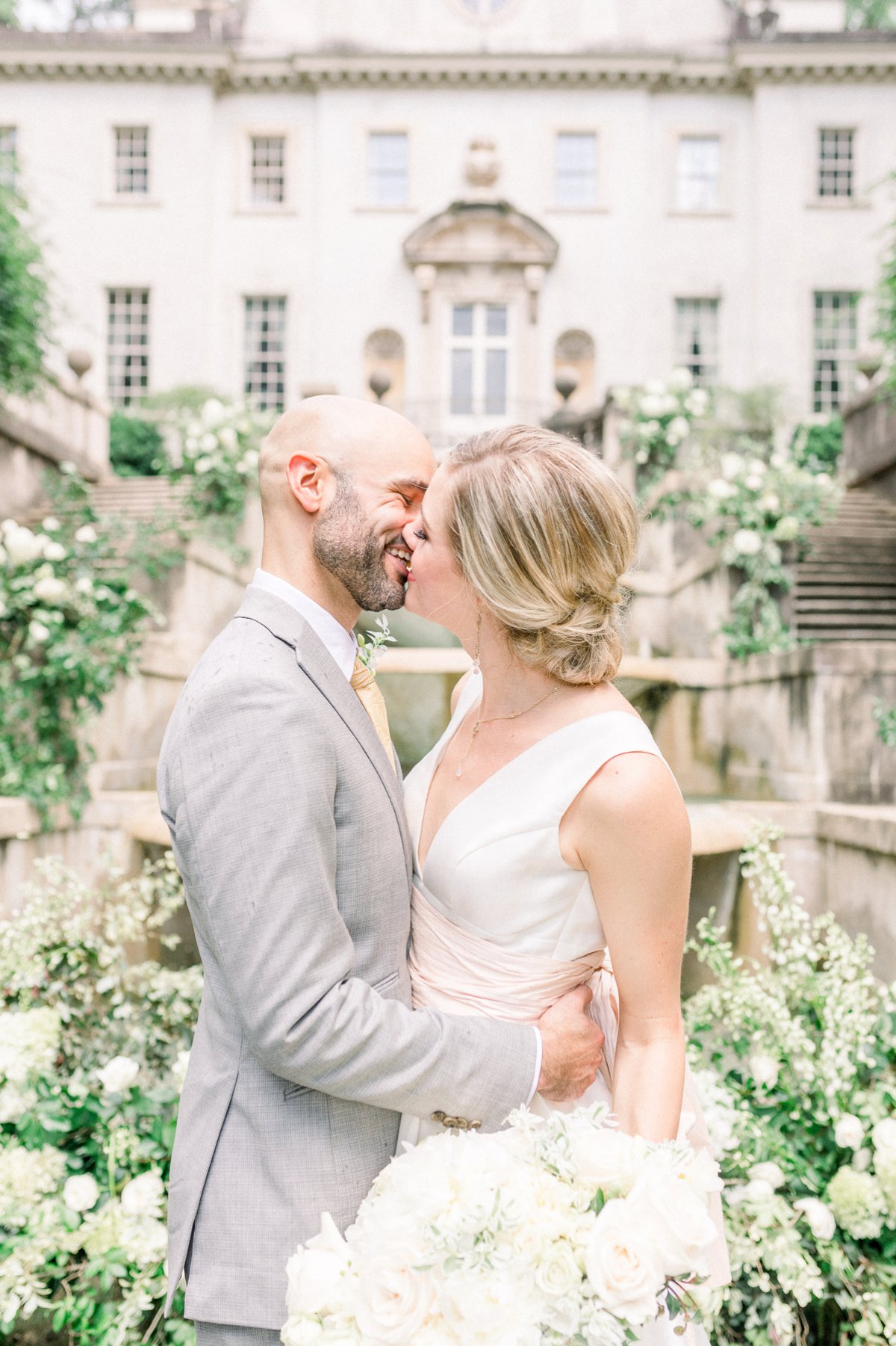 Vintage Elegant Red Wedding Ideas via TheELD.com