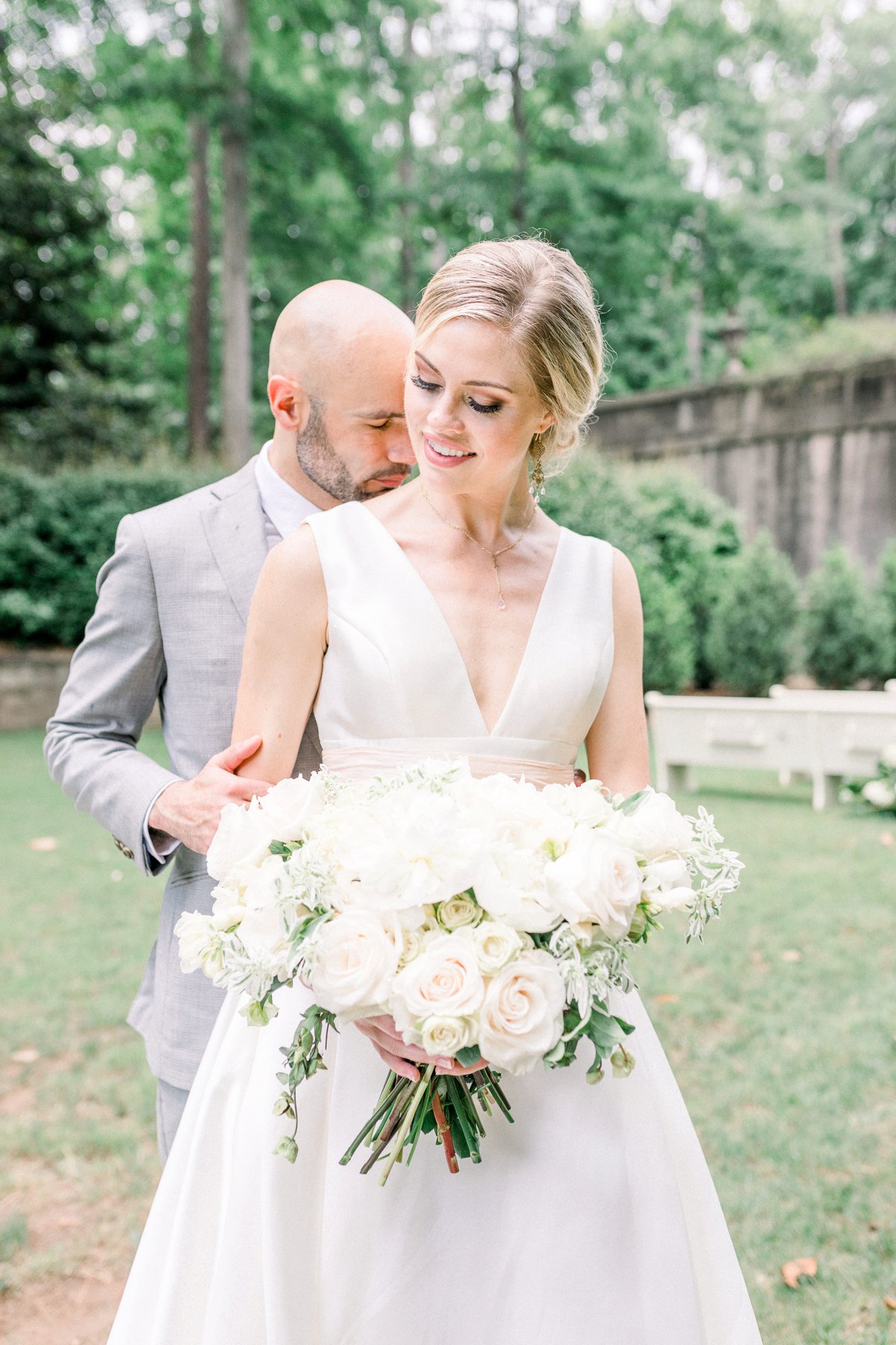 Vintage Elegant Red Wedding Ideas via TheELD.com