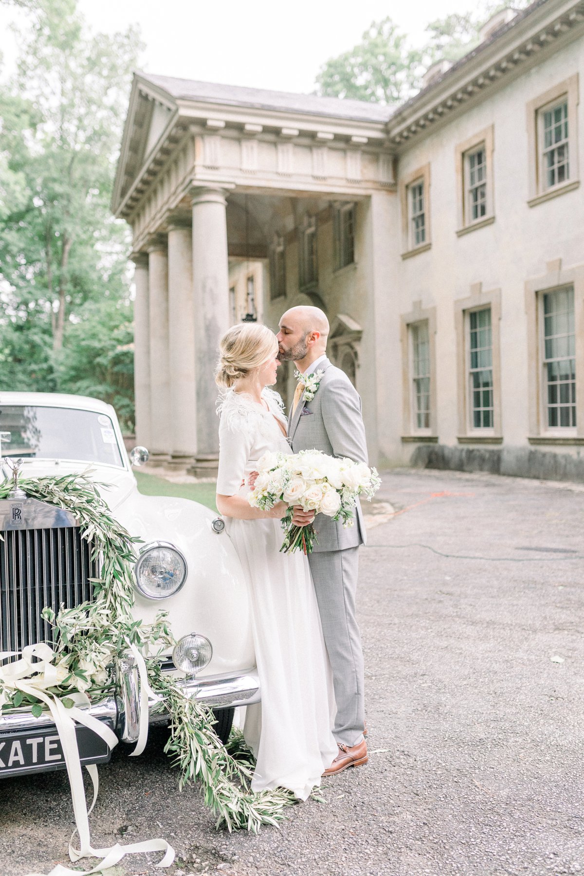 Vintage Elegant Red Wedding Ideas via TheELD.com