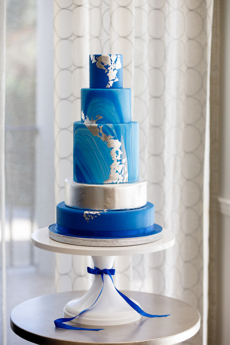 Classic Blue Marble Wedding Cake, Pantone 2020 for Weddings