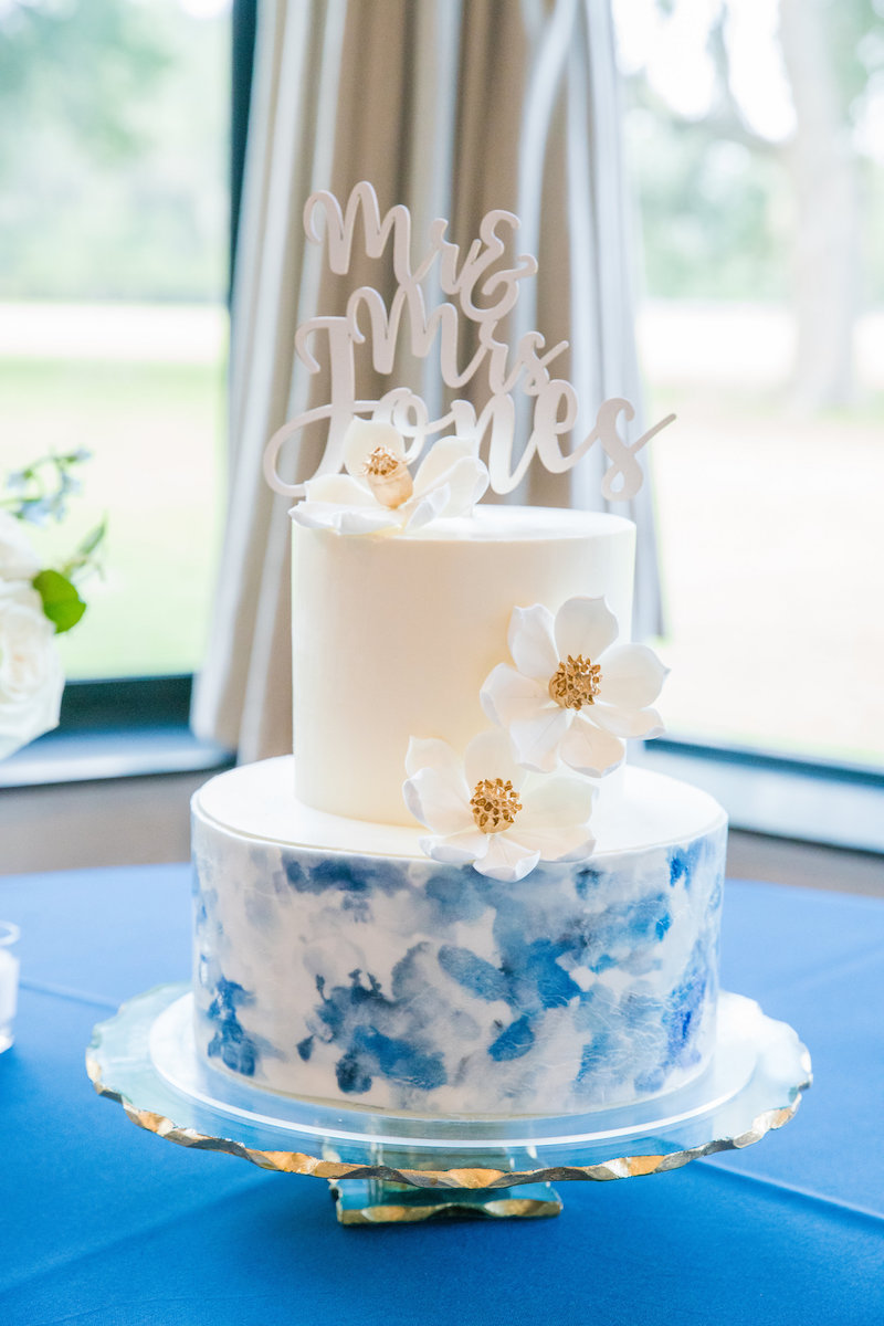 Classic Blue Wedding Cake, Pantone 2020, Watercolor Wedding Cake