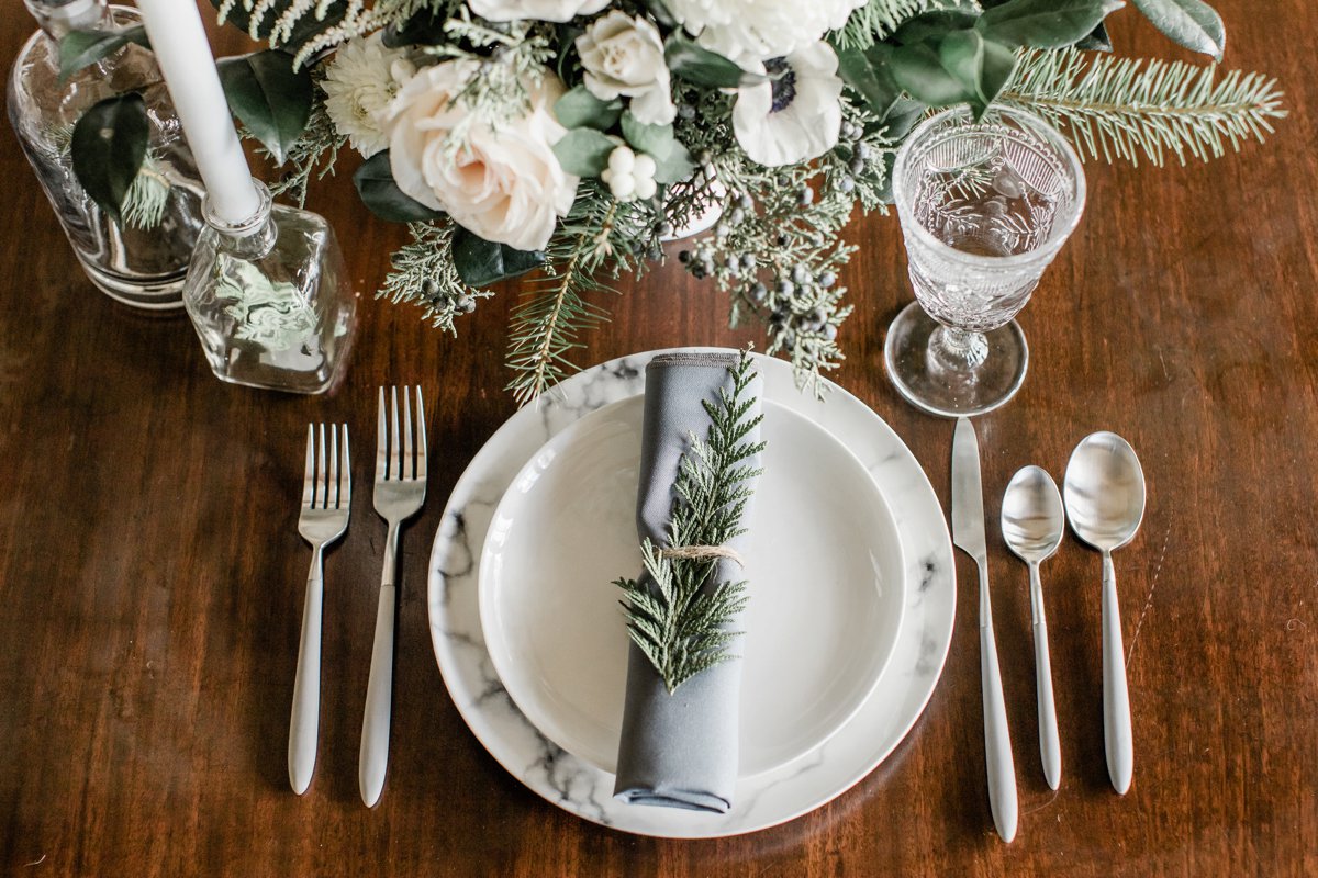 Modern Christmas Wedding Inspiration via TheELD.com