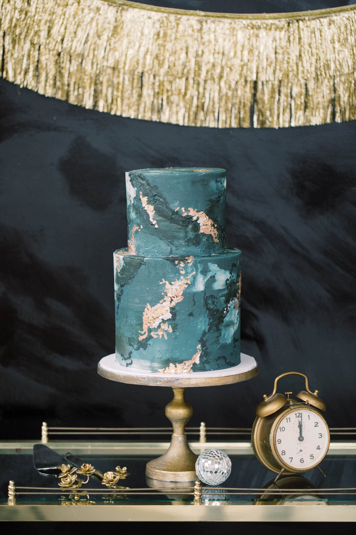 Modern Vintage New Years Eve Wedding Inspiration via TheELD.com