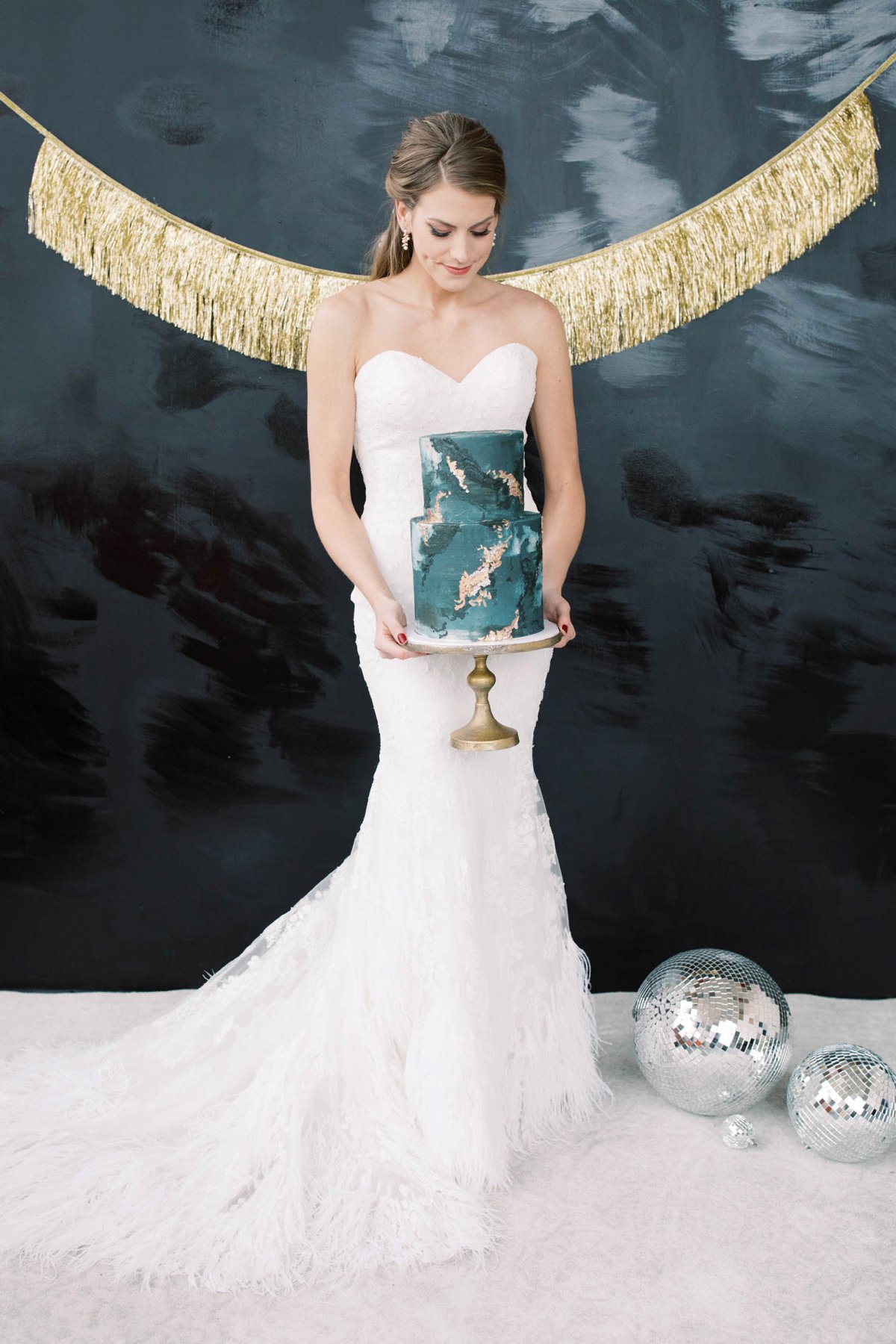 Modern Vintage New Years Eve Wedding Inspiration via TheELD.com