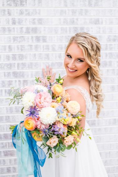 A Colorful Outdoor North Carolina Wedding via TheELD.com