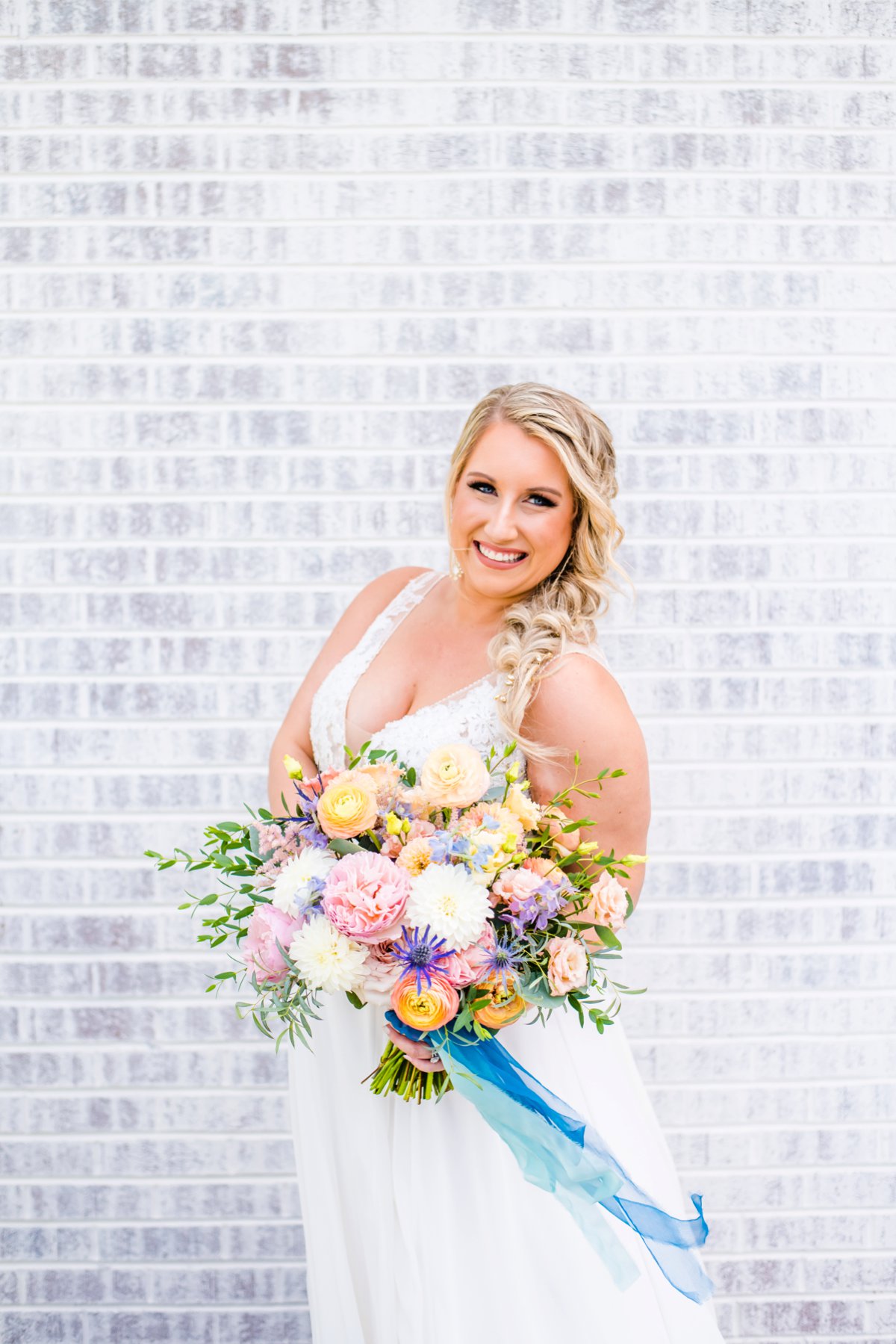 A Colorful Outdoor North Carolina Wedding via TheELD.com