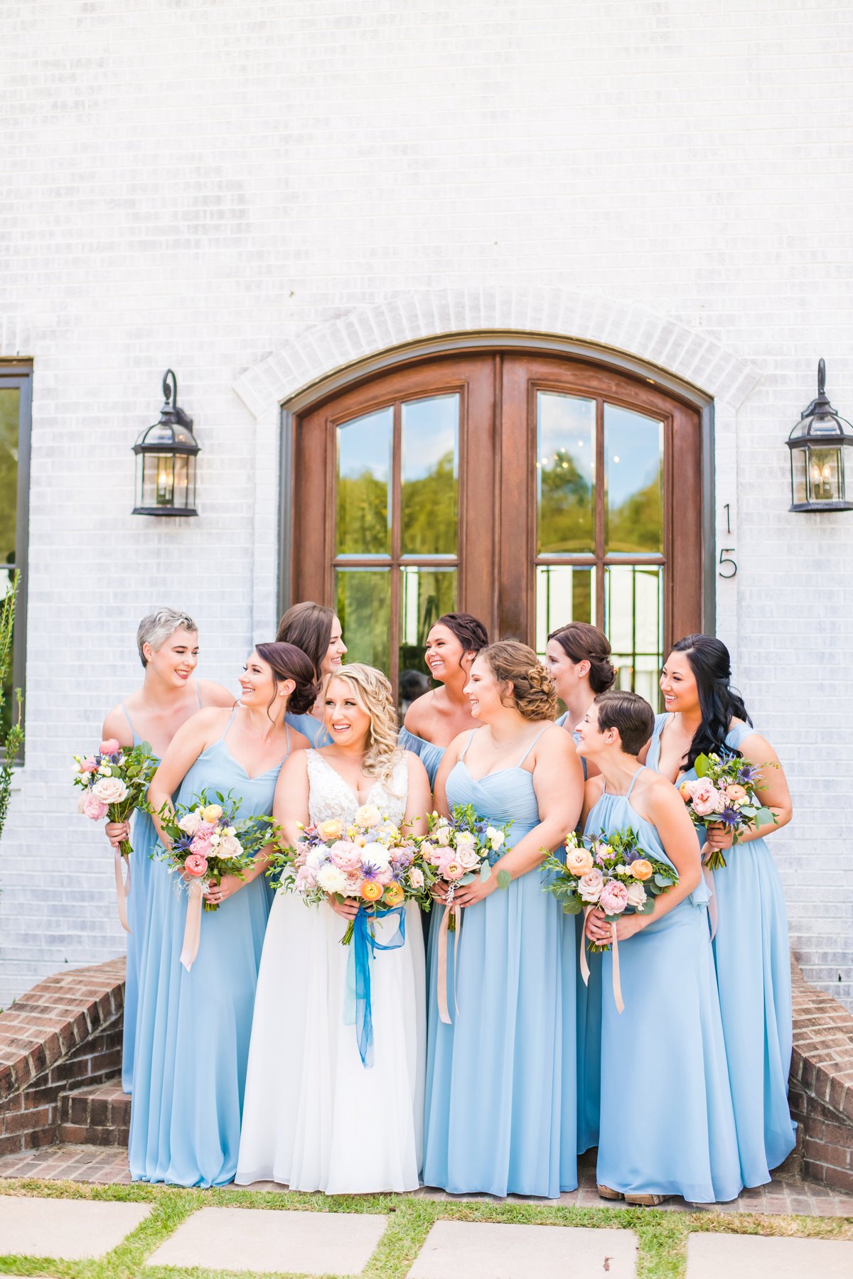 A Colorful Outdoor North Carolina Wedding via TheELD.com