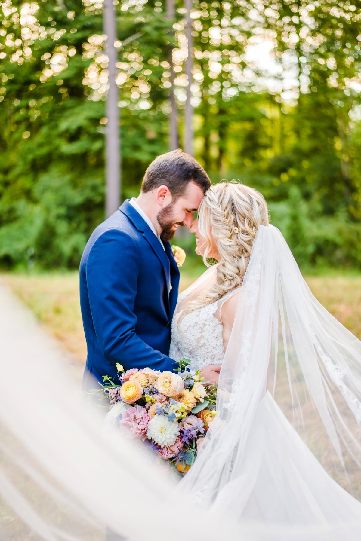 A Colorful Outdoor North Carolina Wedding via TheELD.com