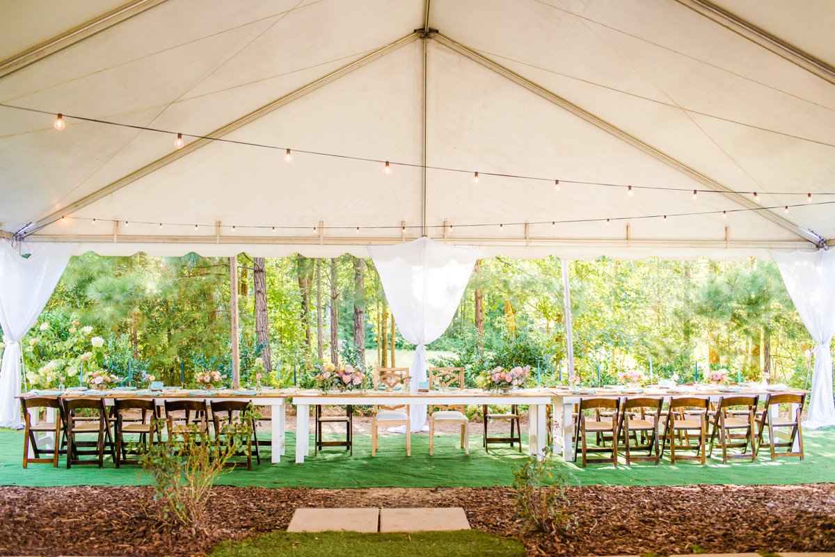 A Colorful Outdoor North Carolina Wedding via TheELD.com