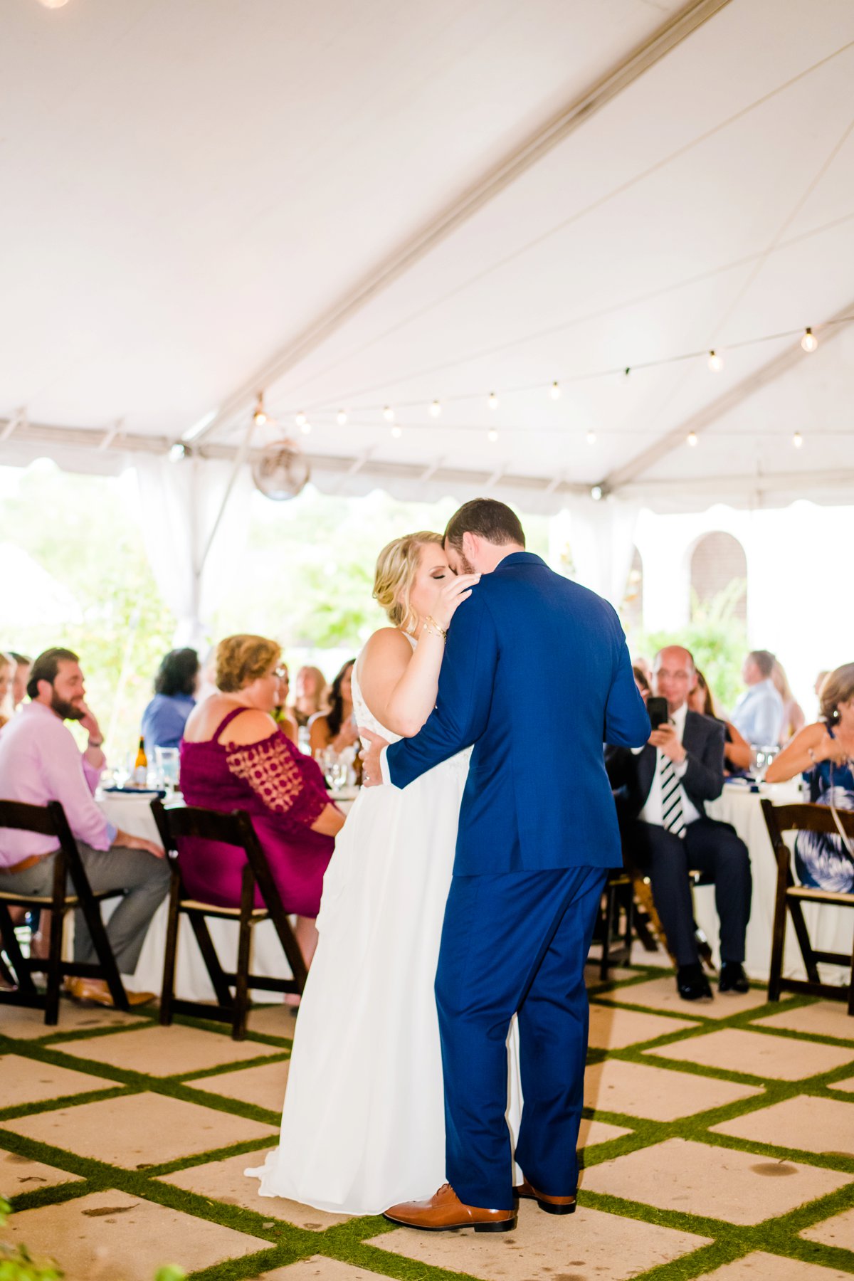 A Colorful Outdoor North Carolina Wedding via TheELD.com