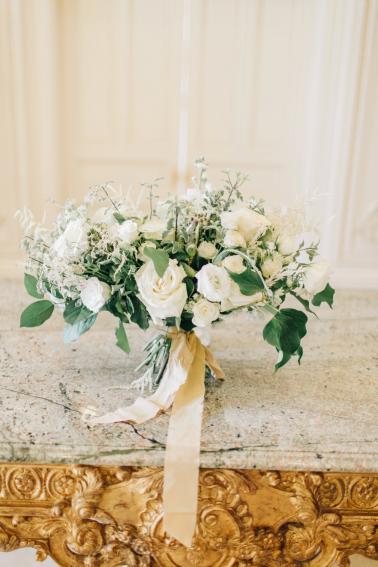 Elegant Black, White & Gold Texas Wedding Inspiration via TheELD.com