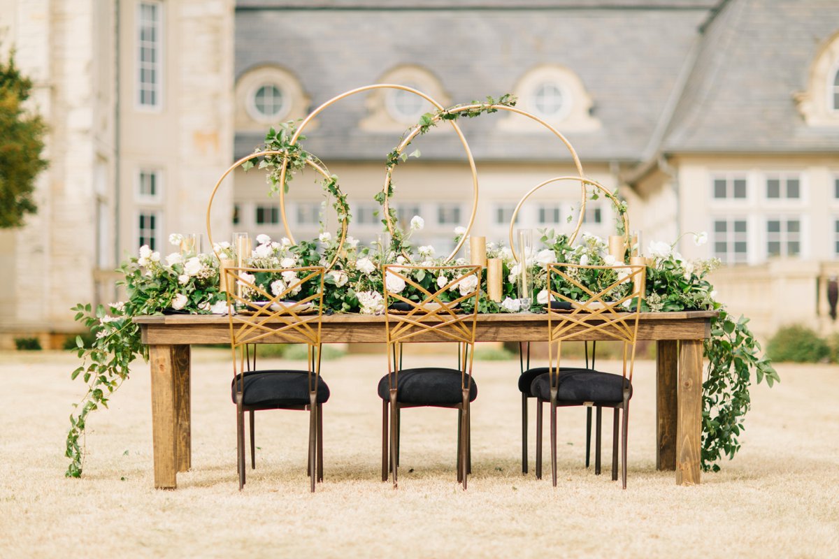 Elegant Black, White & Gold Texas Wedding Inspiration via TheELD.com