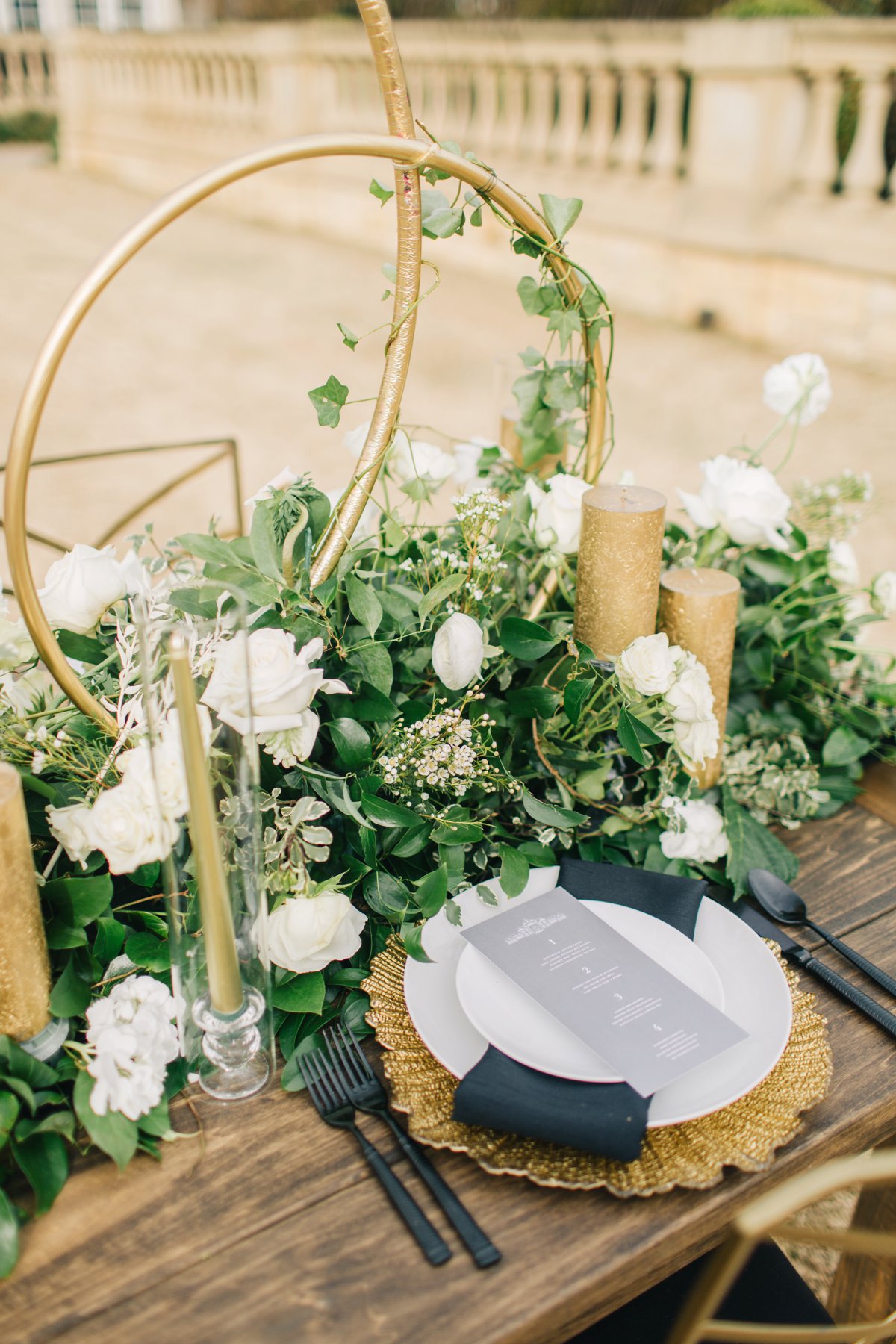 Elegant Black, White & Gold Texas Wedding Inspiration via TheELD.com