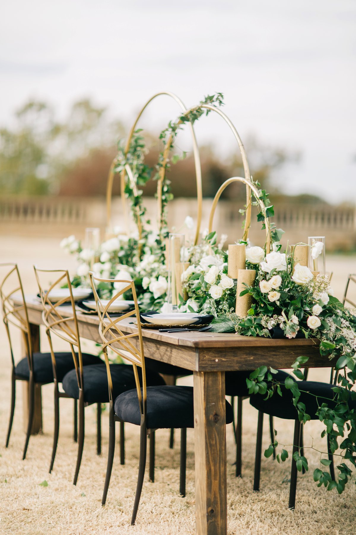 Elegant Black, White & Gold Texas Wedding Inspiration via TheELD.com