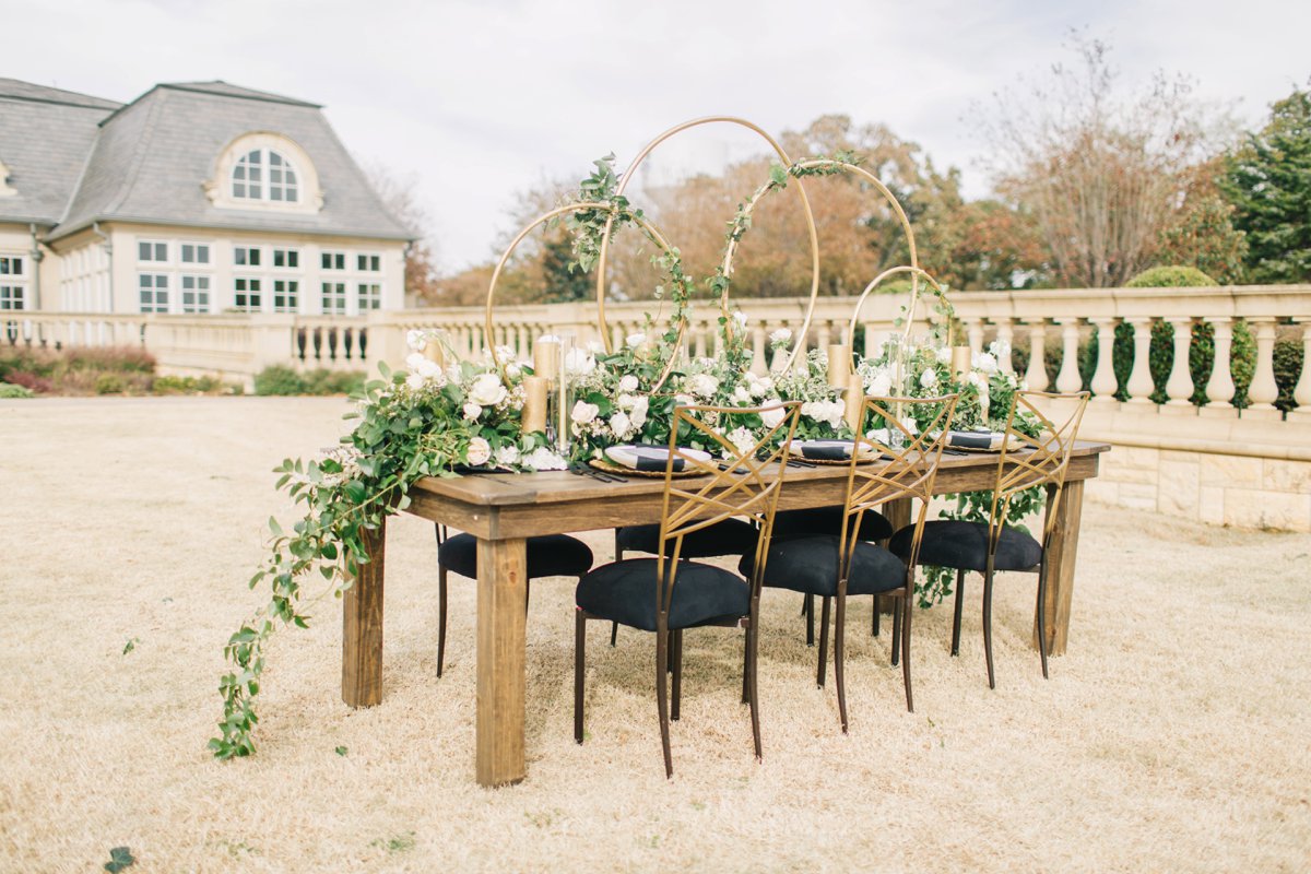 Elegant Black, White & Gold Texas Wedding Inspiration via TheELD.com