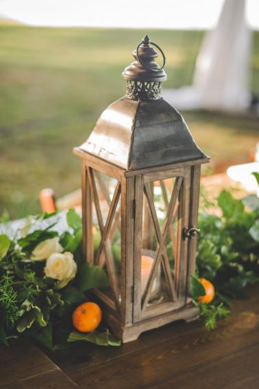 An Organic Riverside Old Florida Wedding via TheELD.com