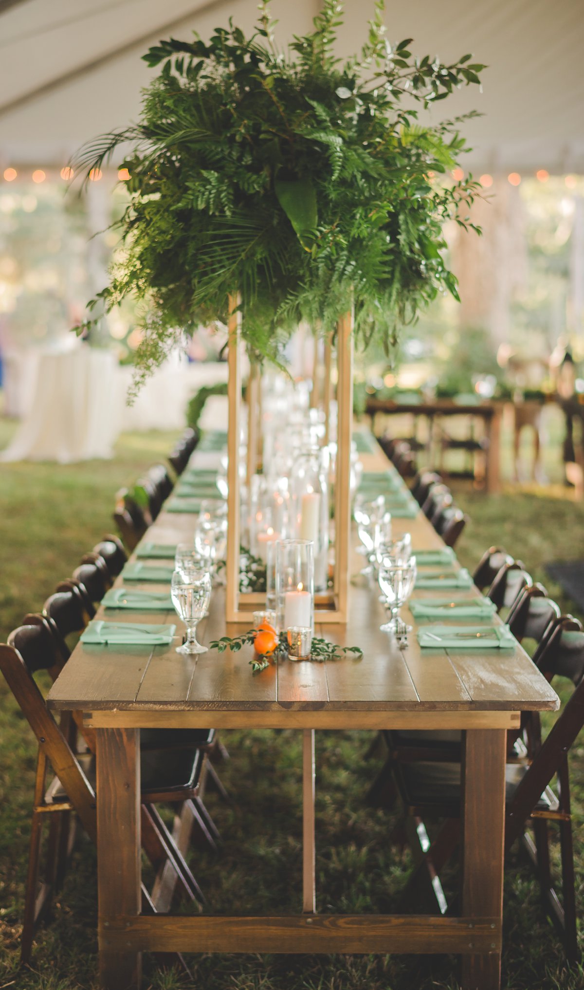 An Organic Riverside Old Florida Wedding via TheELD.com