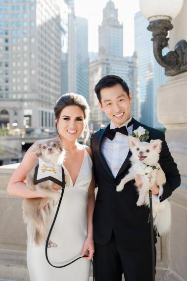 A Modern & Chic White Chicago Wedding via TheELD.com