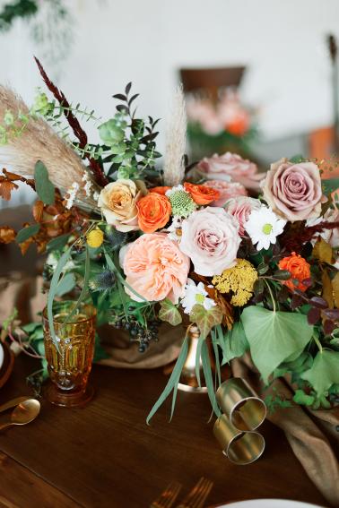 Chic 70s Retro Wedding Ideas via TheELD.com