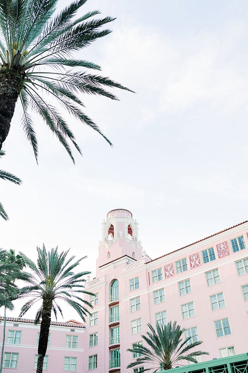 A Classic St. Petersburg Wedding with 1920s Style via TheELD.com