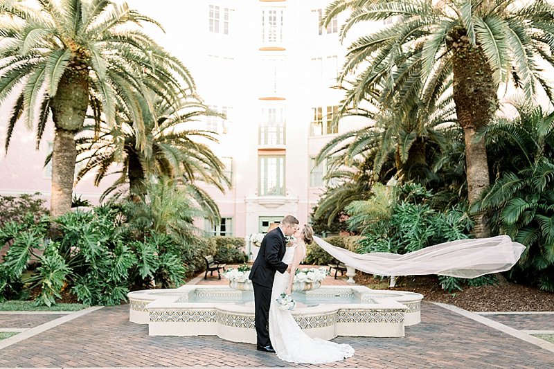 A Classic St. Petersburg Wedding with 1920s Style via TheELD.com