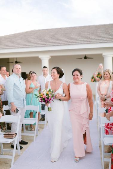 A Colorful Jamaica Destination Wedding via TheELD.com