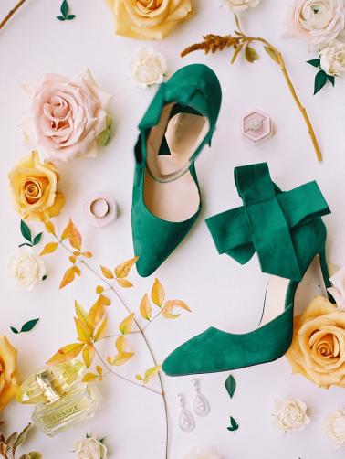 Fresh Modern Yellow and Green Wedding Ideas via TheELD.com