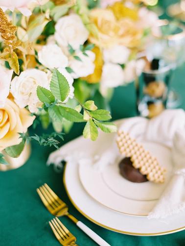 Fresh Modern Yellow and Green Wedding Ideas via TheELD.com