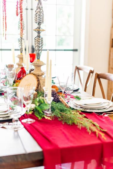 Festive Holiday Inspired Wedding Ideas via TheELD.com