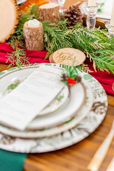 Festive Holiday Inspired Wedding Ideas via TheELD.com